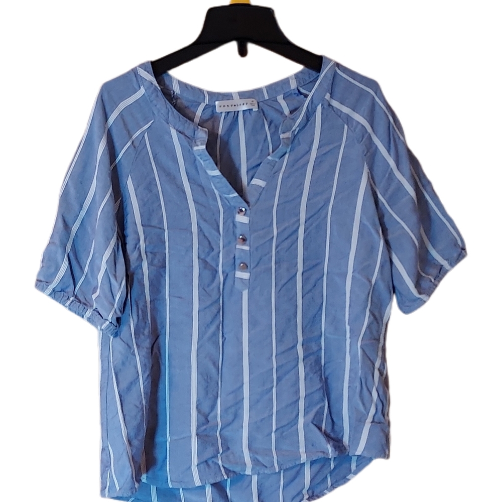 Retrology blue  top Medium